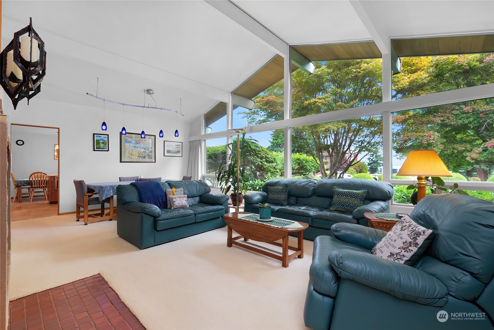 4630 View Drive Everett, WA 98203 - Photo 7 of 40 a living room with furniture and a large window
