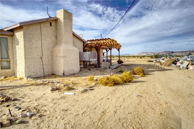 $200,000 | 73510 Indian, Twentynine Palms, CA 92277