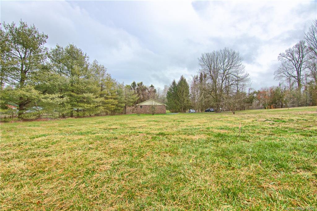1085 Howard Gap Loop Road Flat Rock, NC 28731 - Photo 20 of 22 Gallery Image 20