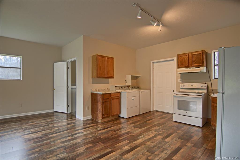 1085 Howard Gap Loop Road Flat Rock, NC 28731 - Photo 5 of 22 Gallery Image 5