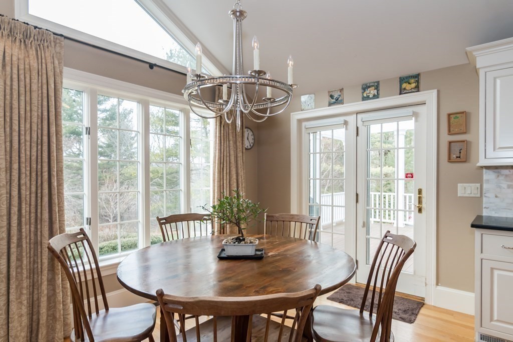 458 Far Reach Road Westwood, MA 02090 - Photo 12 of 39 Gallery Image 12