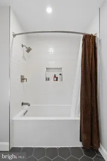 $725,000 | 4420 Locust Street, Philadelphia, PA 19104