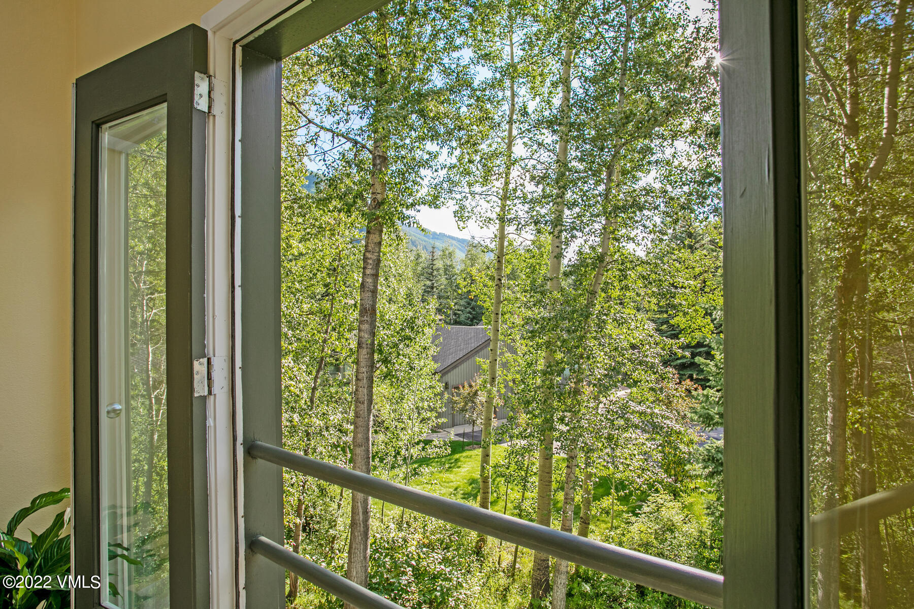 2960 Manns Ranch Road, Unit B Vail, CO 81657 - Photo 21 of 37 2960 Manns Ranch Rd-015-018-Bedroom-MLS_