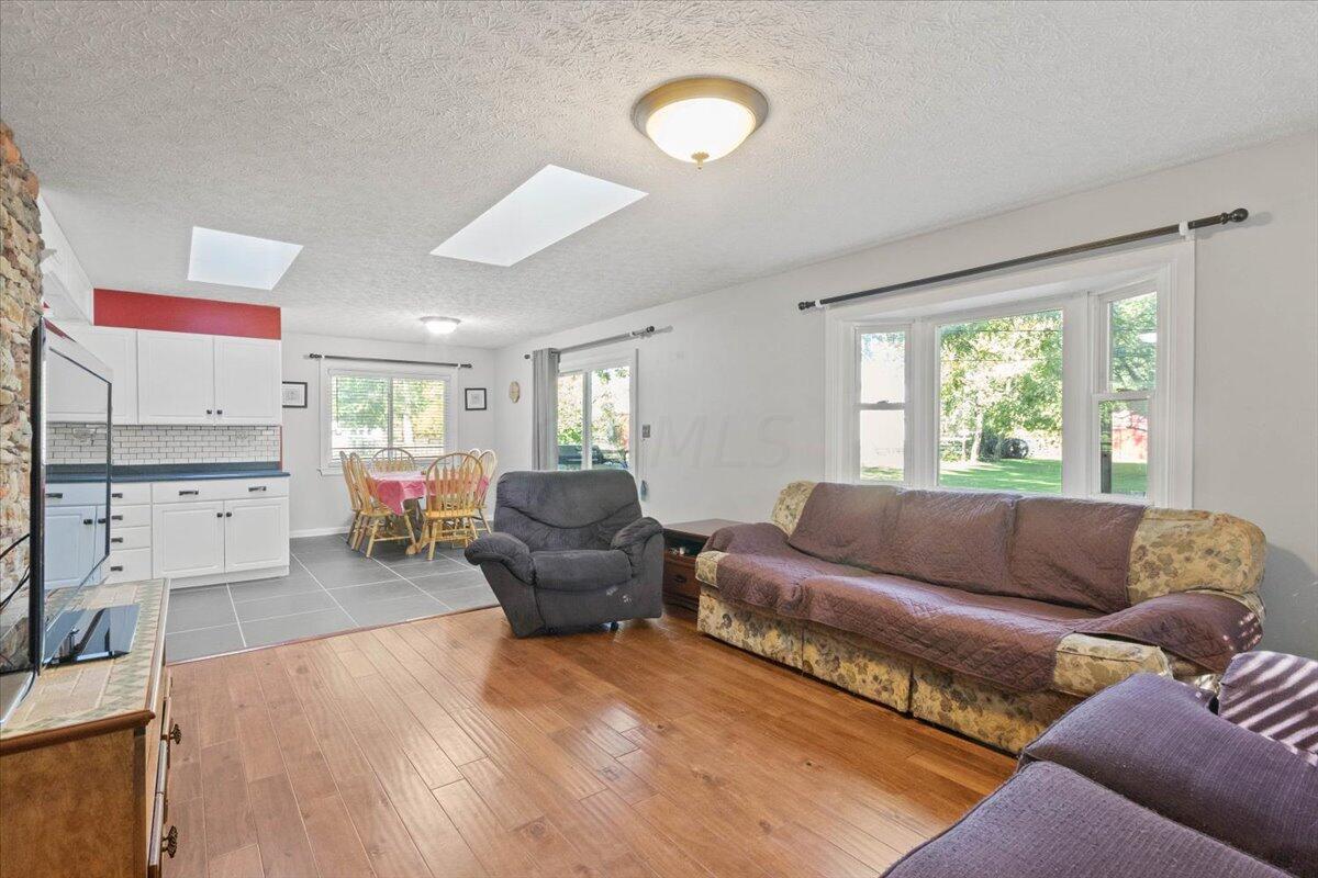 3880 Bunty Station Road Delaware, OH 43015 - Photo 17 of 34 10-Formal Living
