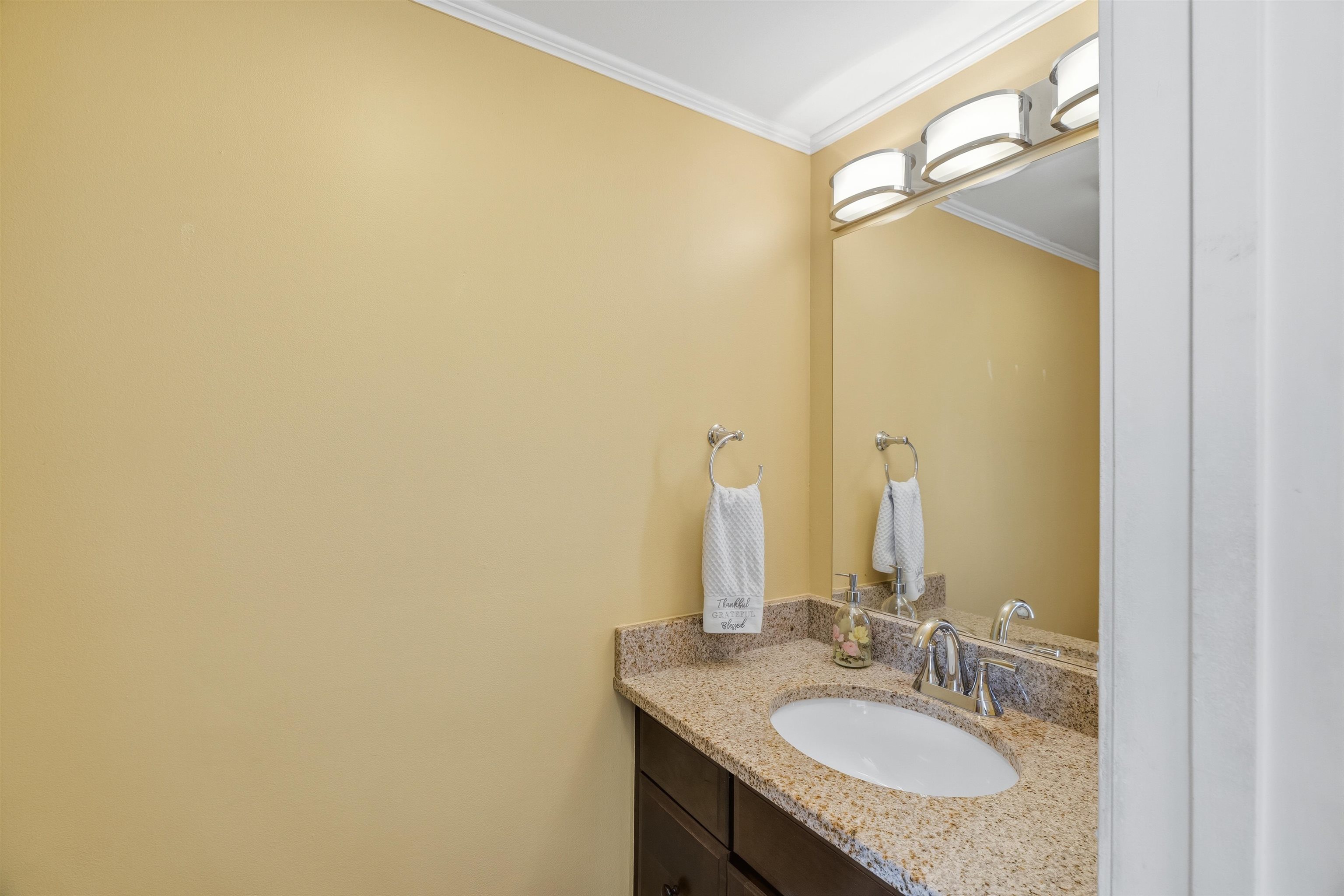 214 Fox Hollow Way Manchester, NH 03104 - Photo 18 of 24