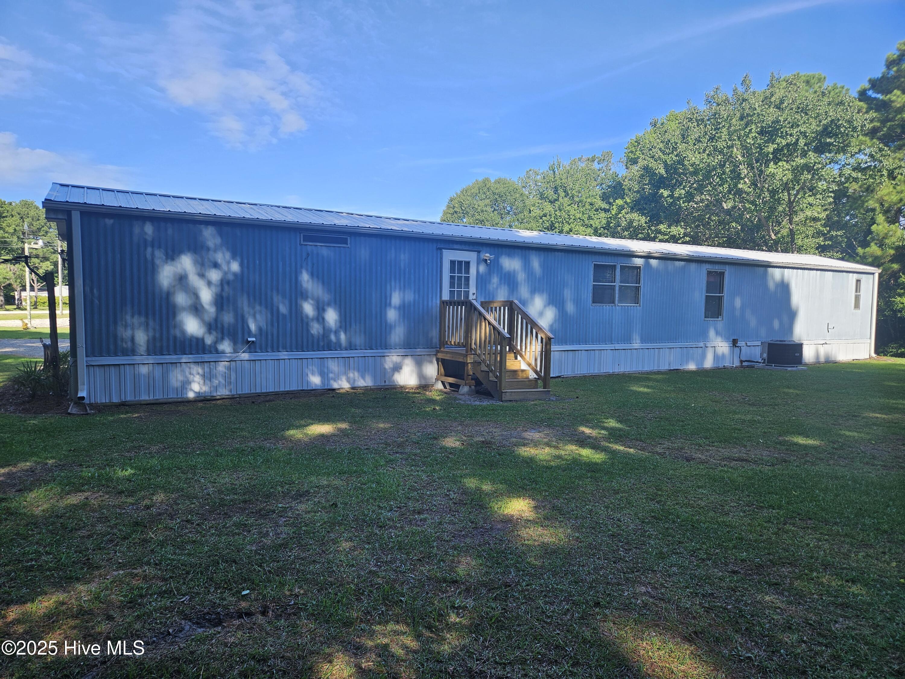 123 Deer Run Road Hampstead, NC 28443 - Photo 9 of 52 20250724_093018