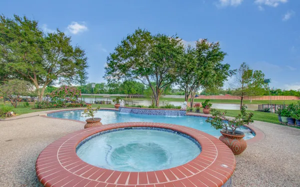 $598,000 | 314 Bridge Crest Boulevard, Houston, TX 77082
