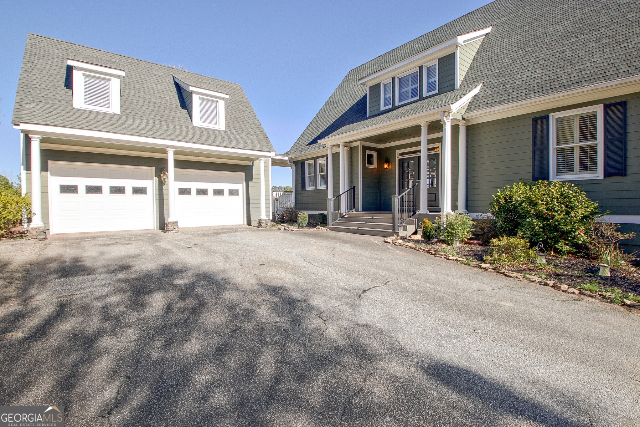 220 Joe Roberts Road Newnan, GA 30263 - Photo 11 of 108 a view of a house with a small yard