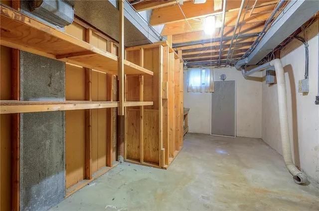 $265,000 | 10009 West 95th Street, Overland Park, KS 66212