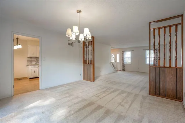 $265,000 | 10009 West 95th Street, Overland Park, KS 66212