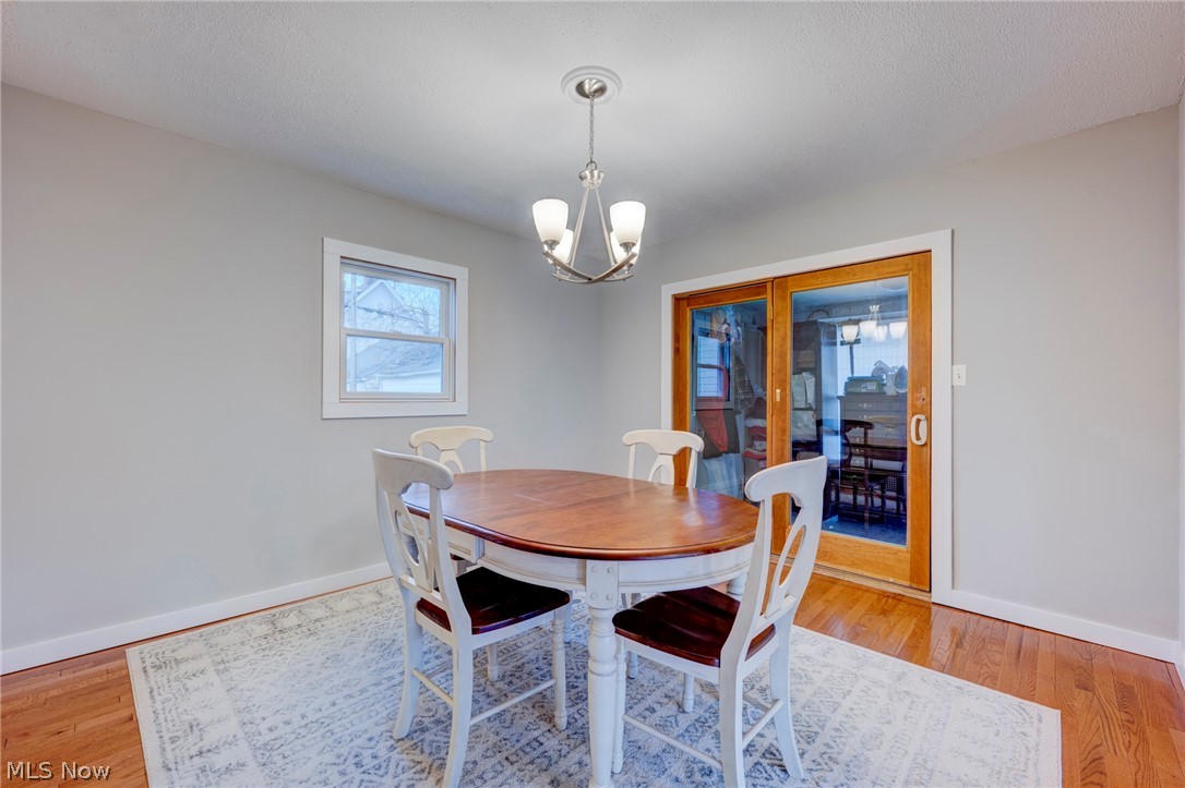 17817 Ingleside Road Cleveland, OH 44119 - Photo 5 of 29 Gallery Image 5