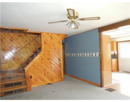 182 Roque Bluffs Road Jonesboro, ME 04648 - Photo 9 of 25 Living Room.