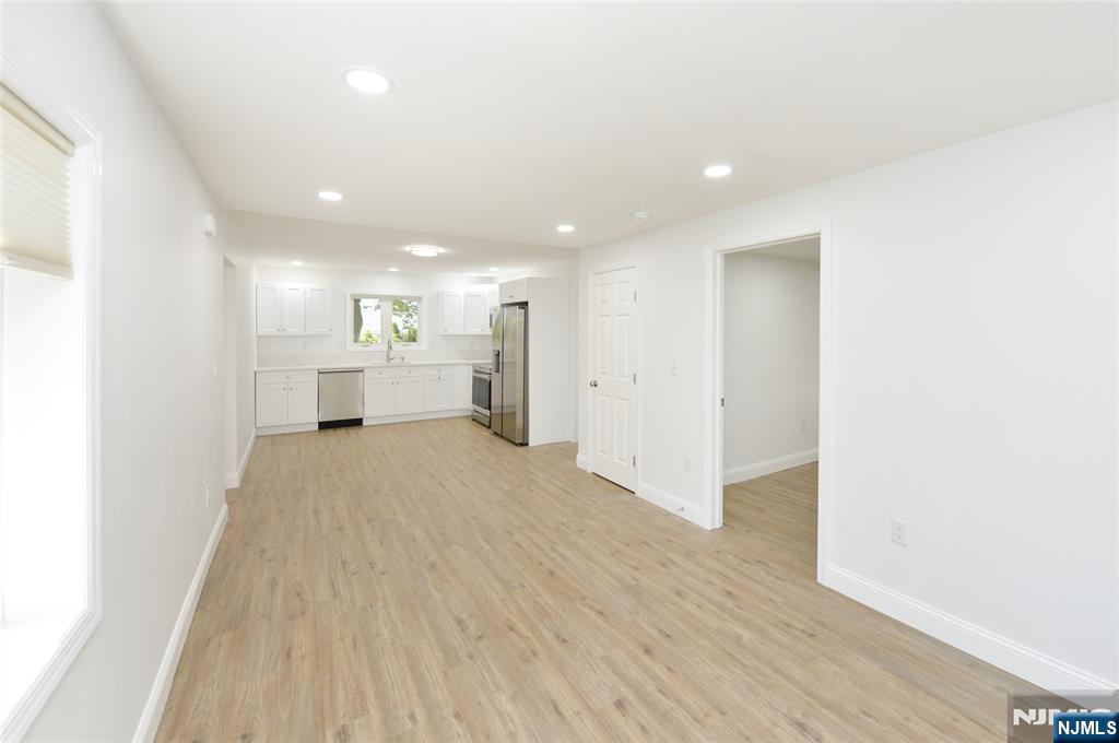 385 Goffle Road, Unit 1 Ridgewood, NJ 07450 - Photo 8 of 22