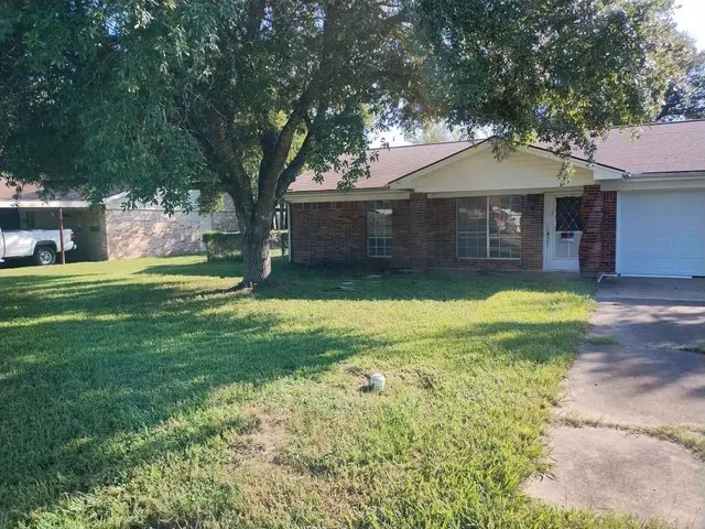 $1,899 | 105 Newcastle Street, Victoria, TX 77905