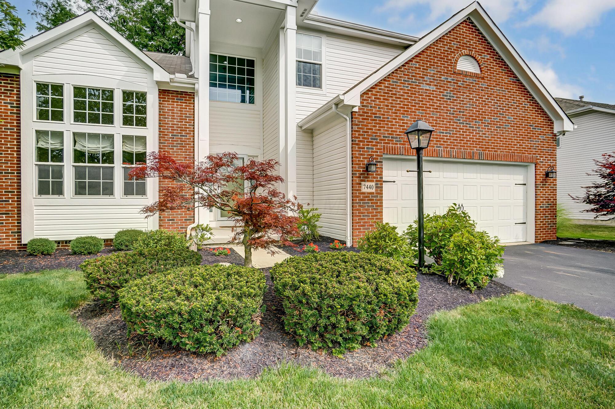 7440 Rolling Ridge Way Westerville, OH 43082 - Photo 6 of 85 Front