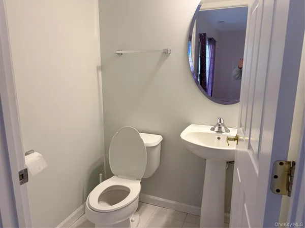 $3,000 | 105 Wood Lake Drive, Middletown, NY 10940