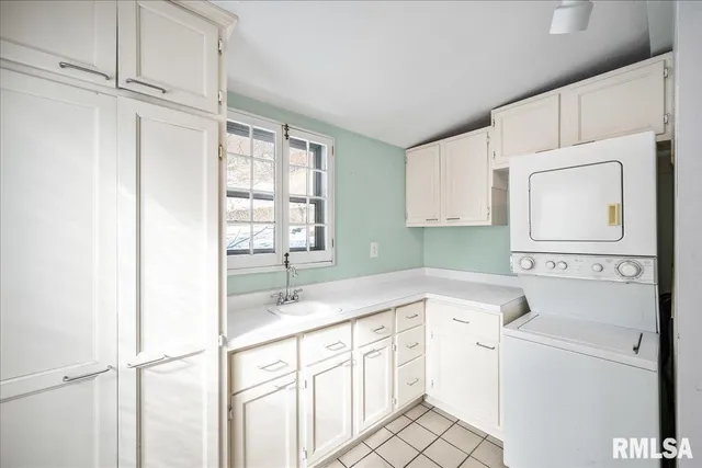 $340,000 | 4221 North Galena Road, Peoria, IL 61611