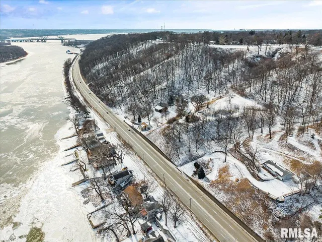 $340,000 | 4221 North Galena Road, Peoria, IL 61611