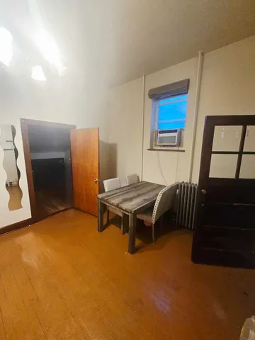 $1,650 | 1014 East Prairie Avenue, Unit 1RW, Des Plaines, IL 60016