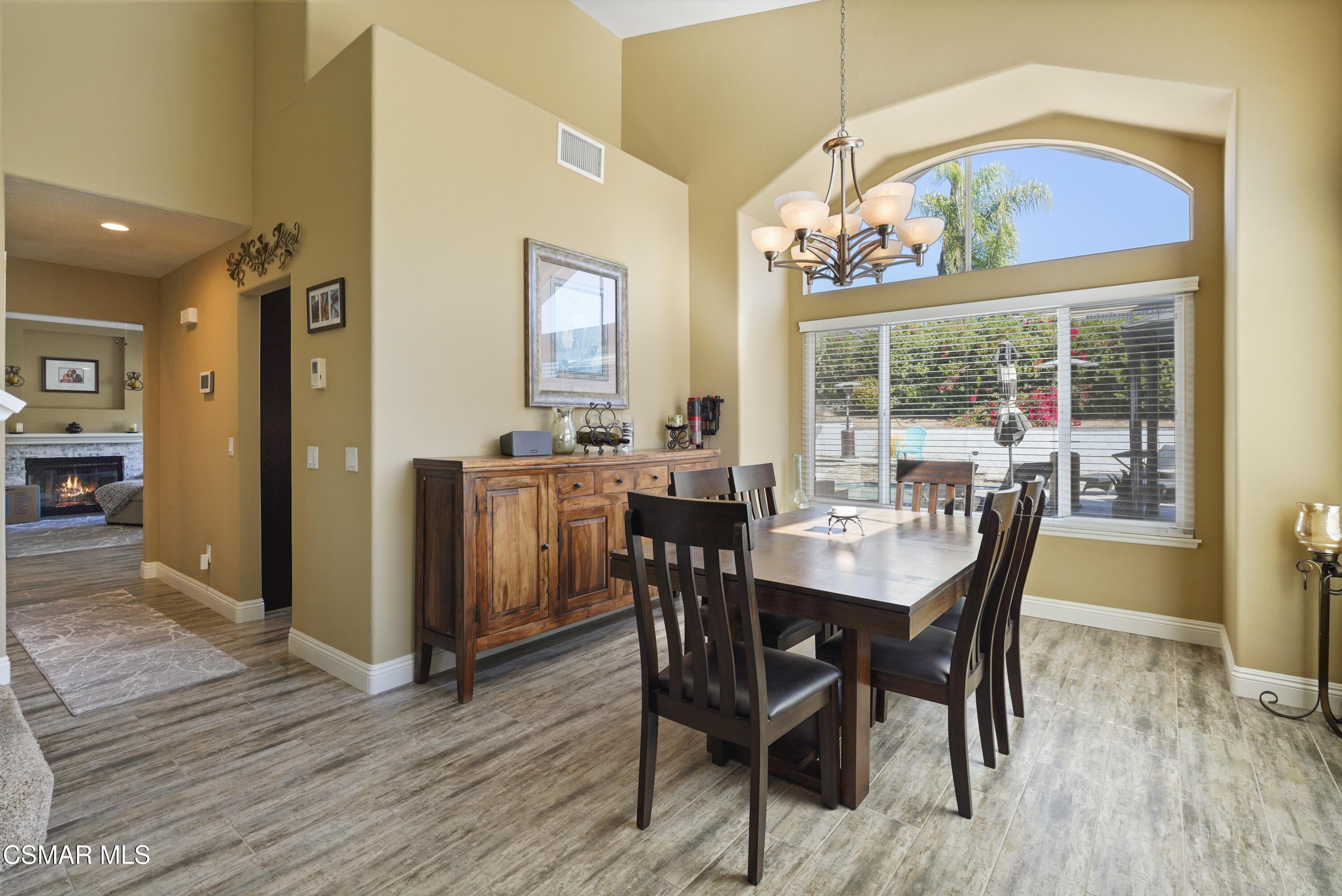 14291 Clemson Street Moorpark, CA 93021 - Photo 5 of 23 DSC03989