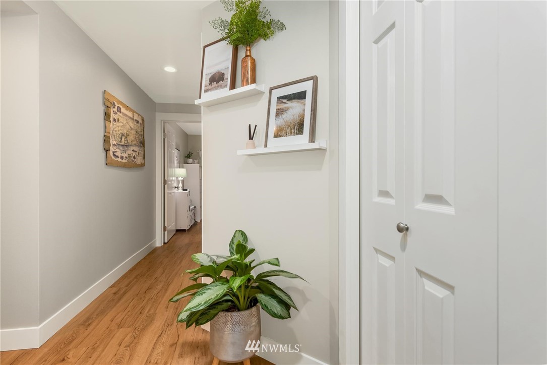 23908 Bothell Everett Highway, Unit D101 Bothell, WA 98021 - Photo 15 of 19