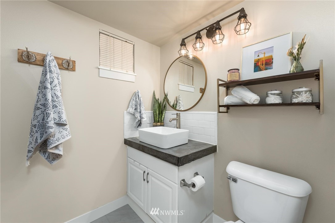 23908 Bothell Everett Highway, Unit D101 Bothell, WA 98021 - Photo 16 of 19