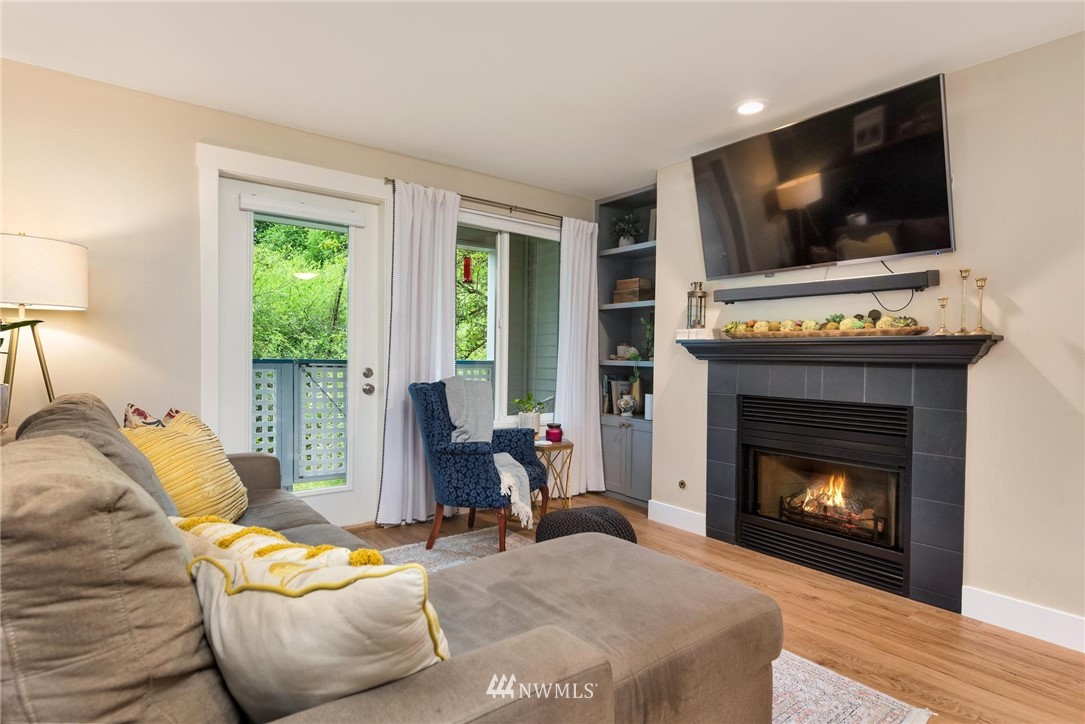 23908 Bothell Everett Highway, Unit D101 Bothell, WA 98021 - Photo 5 of 19