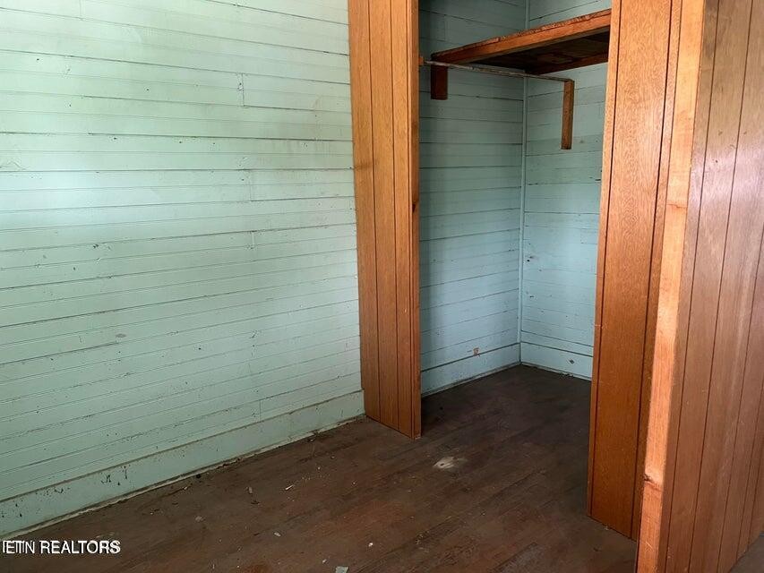 121 Sexton Lane Oneida, TN 37841 - Photo 32 of 32 a view of door