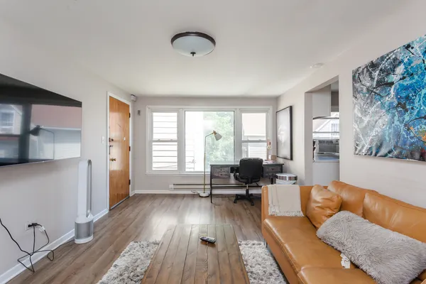 $1,795 | 6427 North Hermitage Avenue, Unit 1F, Chicago, IL 60626
