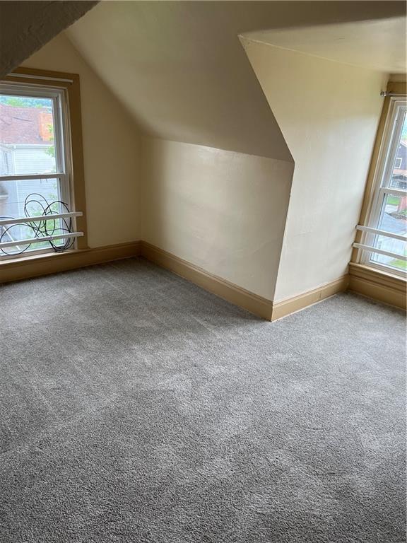376 Vermont Avenue Rochester, PA 15074 - Photo 20 of 31