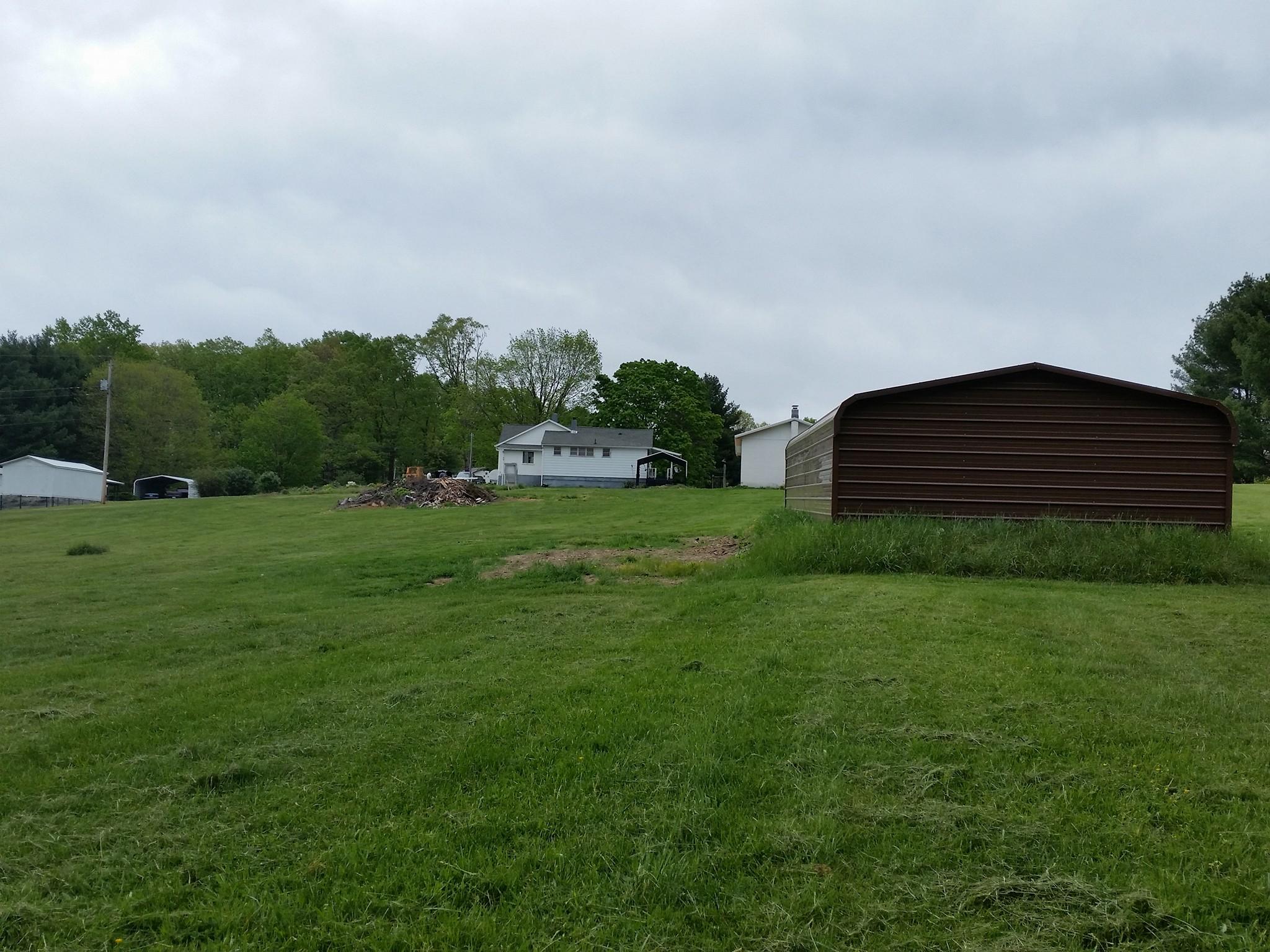 2673 Dry Valley Road Radford, VA 24141 - Photo 13 of 37 13116533_10204477694141015_3465021148427