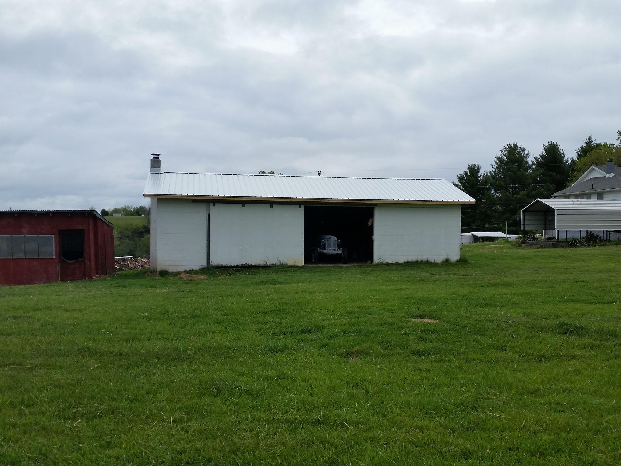 2673 Dry Valley Road Radford, VA 24141 - Photo 14 of 37 13122850_10204477692660978_9509148905258