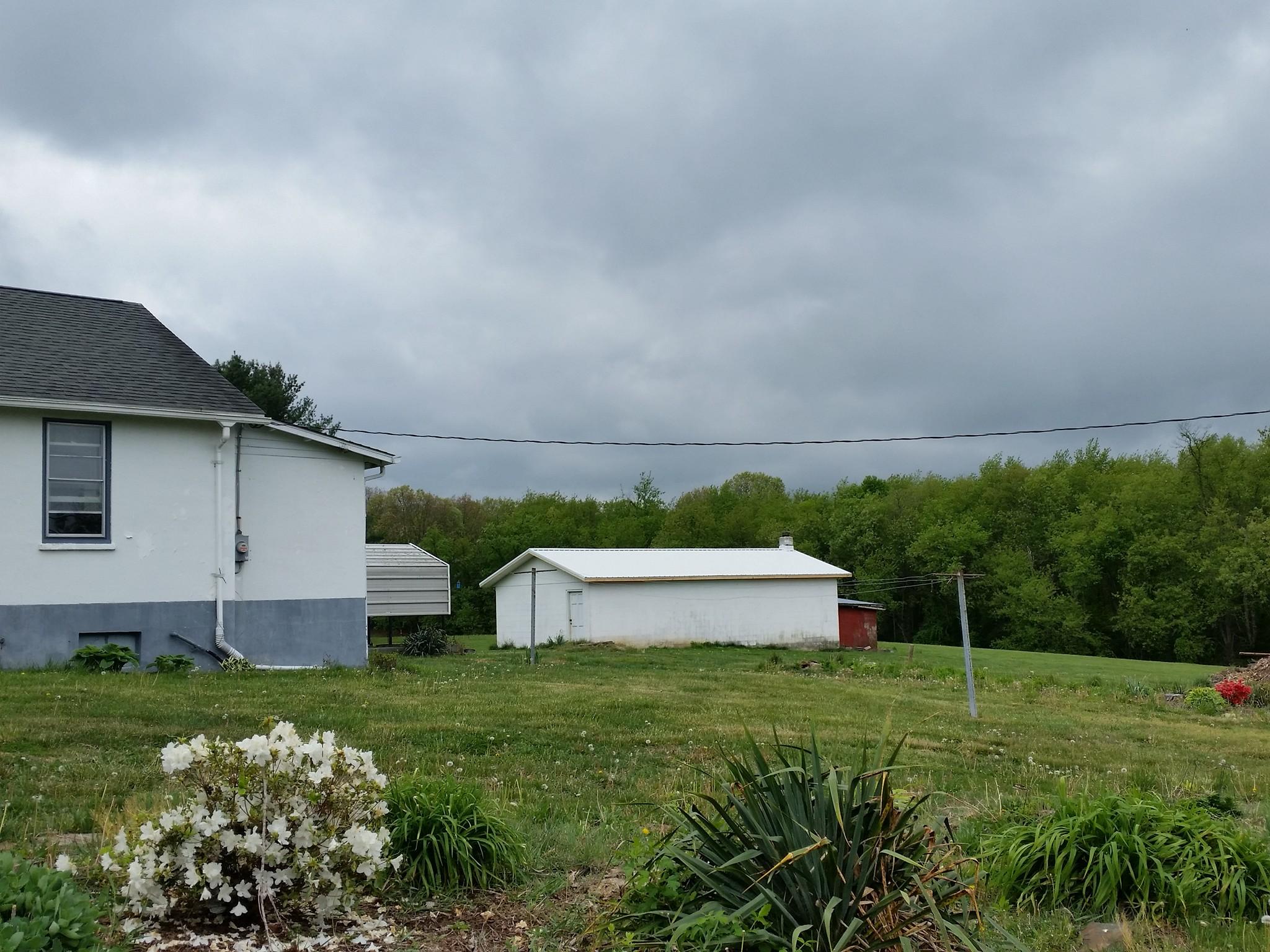 2673 Dry Valley Road Radford, VA 24141 - Photo 3 of 37 13131007_10204477690620927_8279877761539
