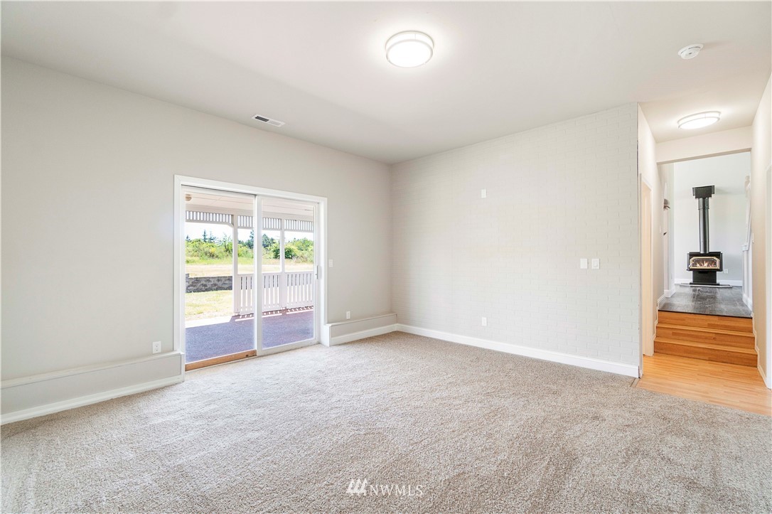 16837 Flume Road Southeast Yelm, WA 98597 - Photo 16 of 36 Gallery Image 16