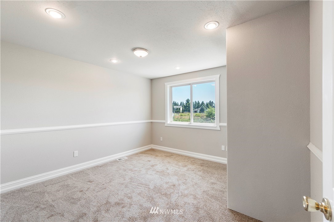 16837 Flume Road Southeast Yelm, WA 98597 - Photo 23 of 36 Gallery Image 23