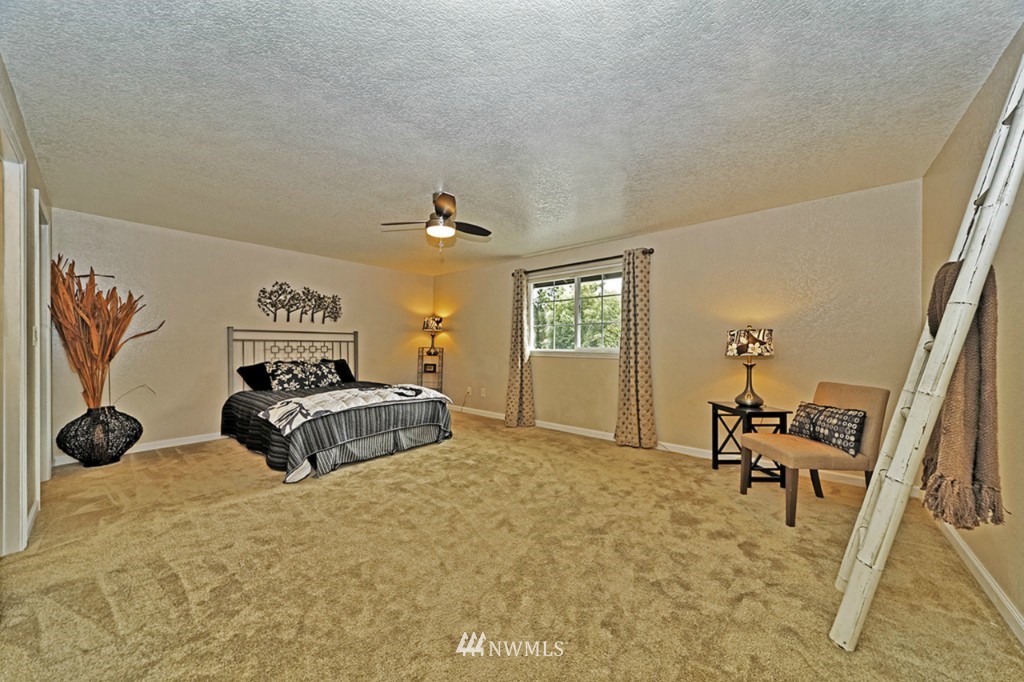 17606 28th Avenue Southeast Bothell, WA 98012 - Photo 13 of 23 Gallery Image 13