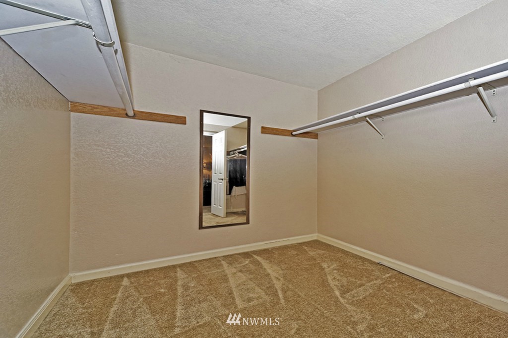 17606 28th Avenue Southeast Bothell, WA 98012 - Photo 15 of 23 Gallery Image 15