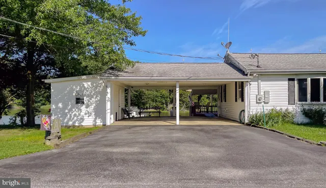 $420,000 | 20395 Bowles Road, Coltons Point, MD 20626