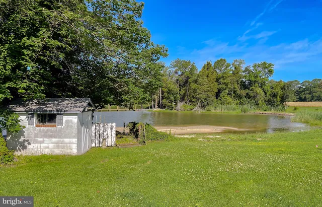 $420,000 | 20395 Bowles Road, Coltons Point, MD 20626