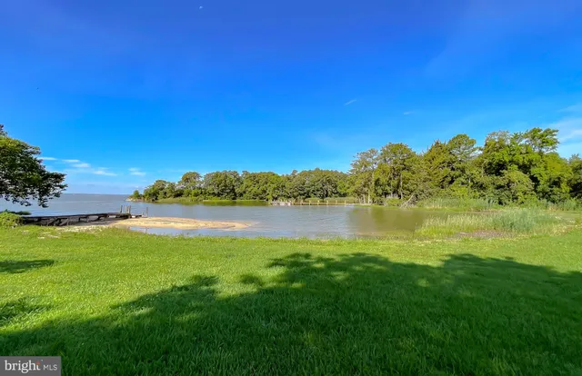 $420,000 | 20395 Bowles Road, Coltons Point, MD 20626