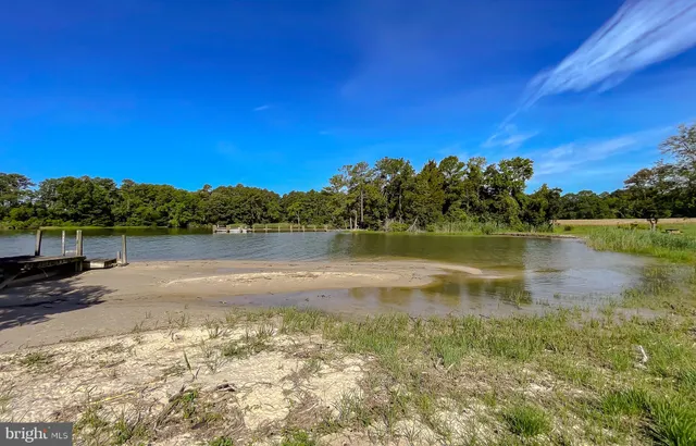 $420,000 | 20395 Bowles Road, Coltons Point, MD 20626