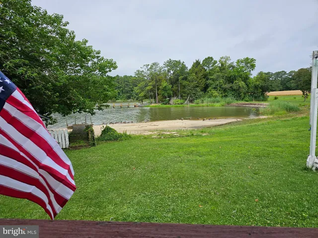 $420,000 | 20395 Bowles Road, Coltons Point, MD 20626