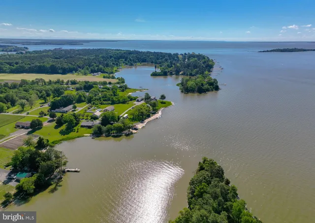 $420,000 | 20395 Bowles Road, Coltons Point, MD 20626