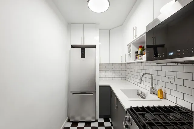 $430,000 | 195 Willoughby Avenue, Unit 602 | Clinton Hill