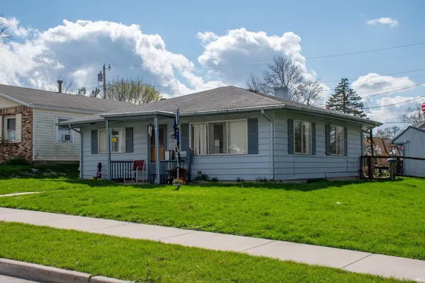 $83,000 | 1001 Hubbard Street, Mishawaka, IN 46544
