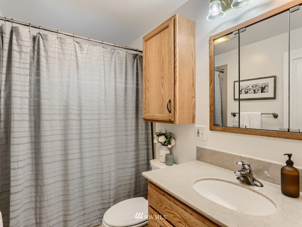 10420 Northeast 189th Street Bothell, WA 98011 - Photo 16 of 28 Gallery Image 16
