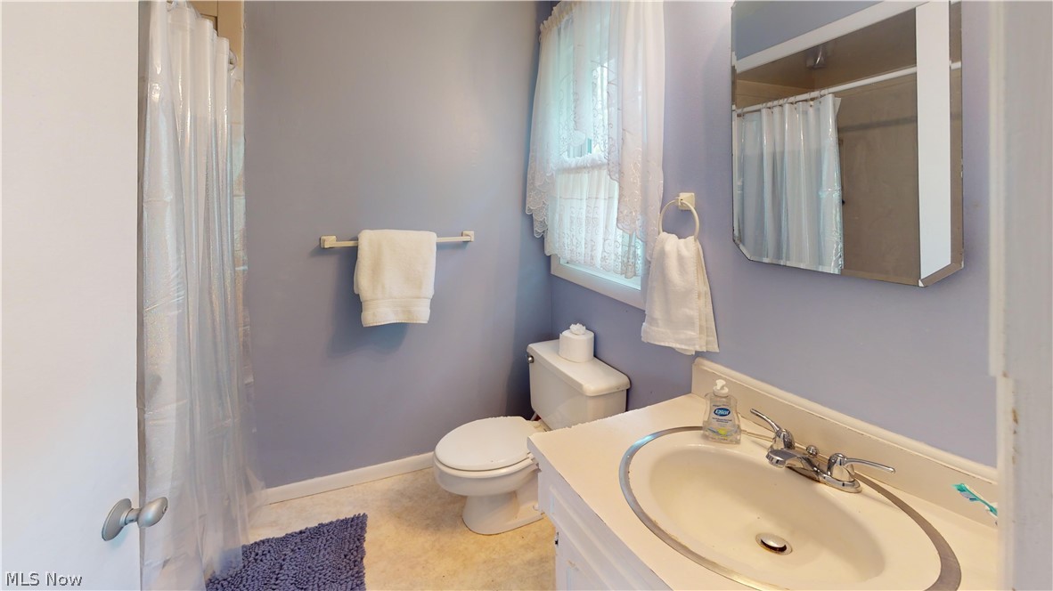 9563 Whitewood Road Brecksville, OH 44141 - Photo 18 of 31 Primary Bedroom ensuite Bathroom