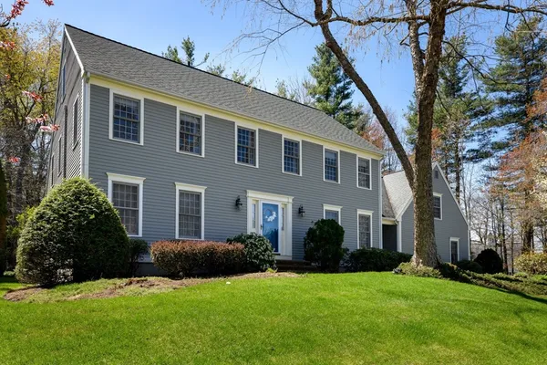 $849,900 | 122 Fox Hill Drive, Holden, MA 01520
