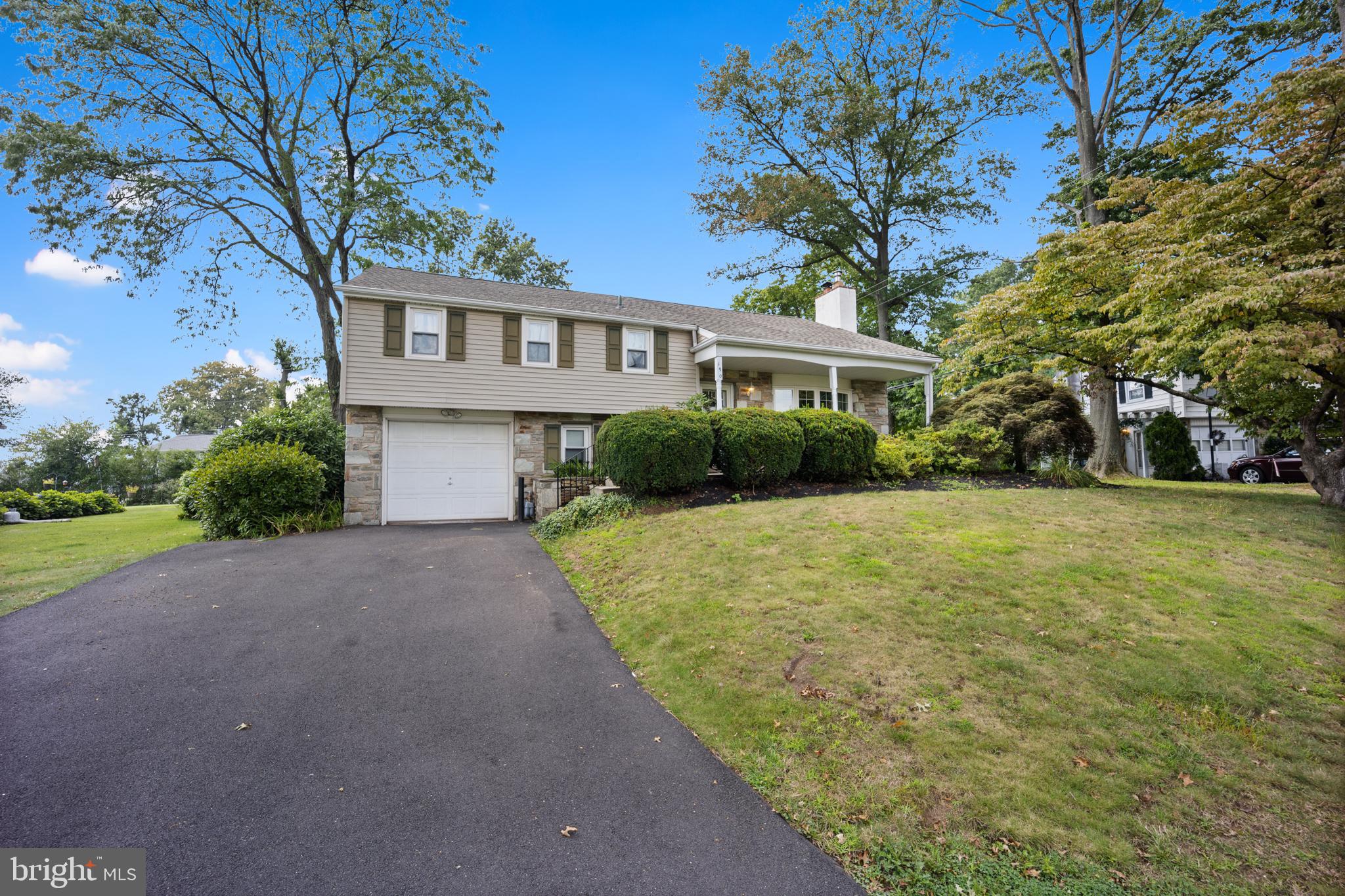 190 Dungan Road Southampton, PA 18966 - Photo 2 of 35 Gallery Image 2