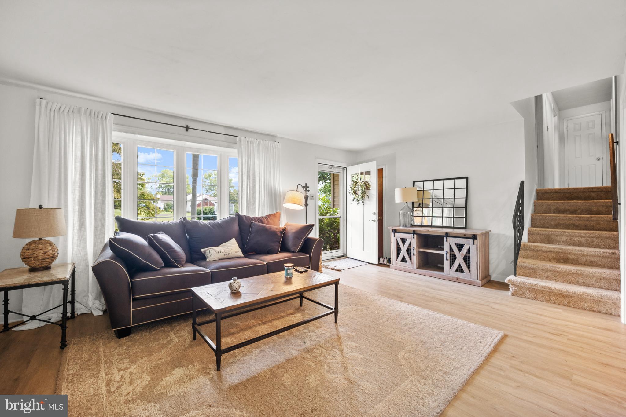 190 Dungan Road Southampton, PA 18966 - Photo 7 of 35 Gallery Image 7